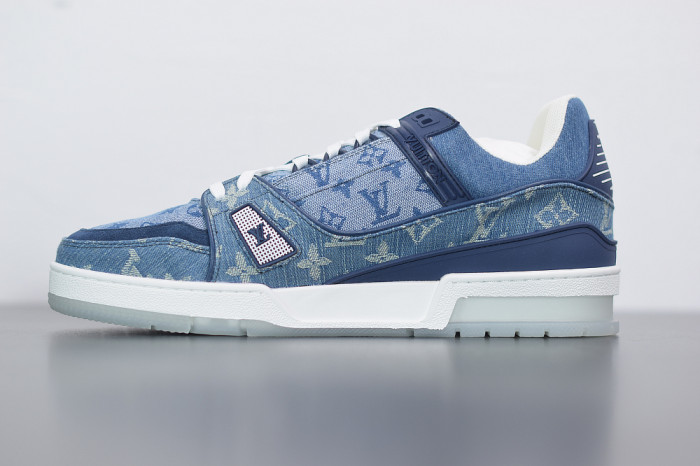 B00B7 Loui Vuitto FRONTROW SNEAKER LOW