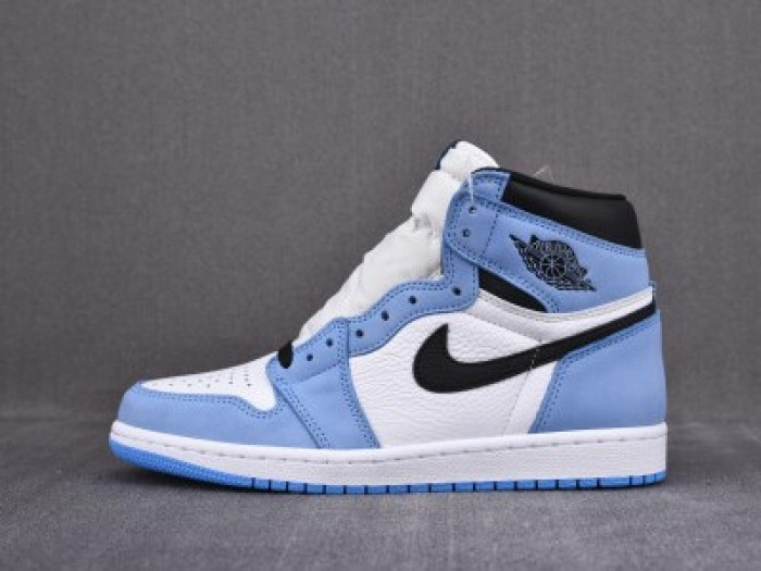 AIR JORDAN 1 RETRO HIGH WHITE UNIVERSITY BLUE BLACK 555088-134
