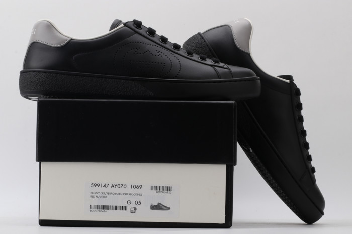 GUCC LOW-TOP SNEAKER