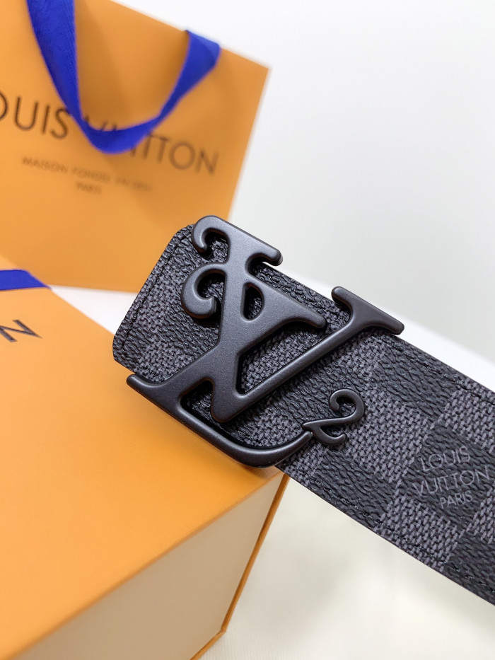 Loui Vuitto Belt-4CM