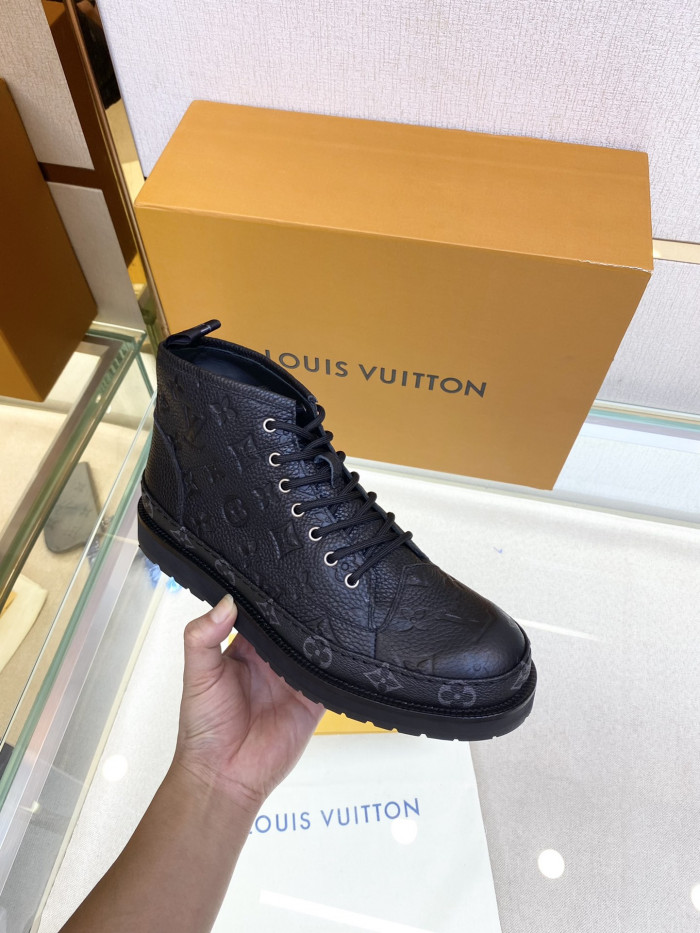 LOUS VUITO BOOTS