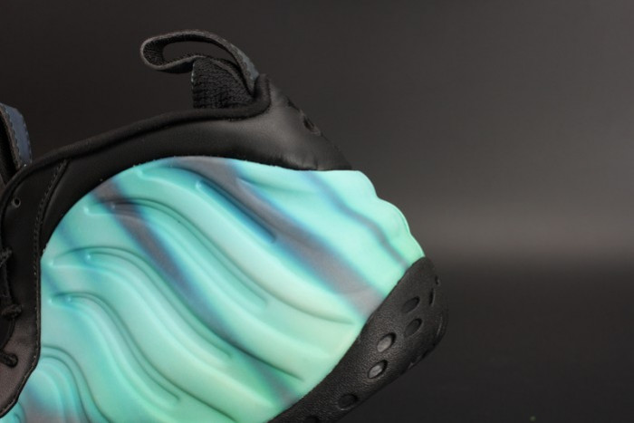 Nike Air Foamposite One “Northern Lights” Black/Green mens 840559-001